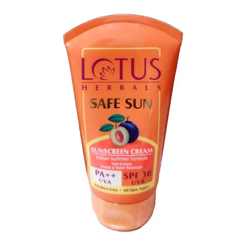 Lotus Herbals Safe Sun Sunscreen Cream SPF 30 UVB